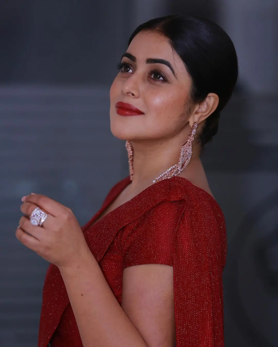 Indian Girl Shamna Kasim In Maroon Saree Blouse